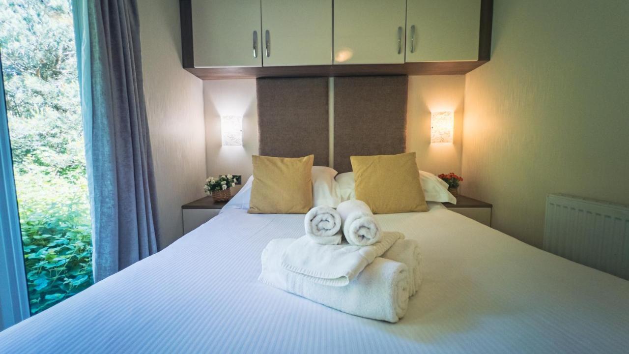 Hazel Oaks, Beautiful Lodge With Hot Tub - Sleeps 6 - Felmoor Park Morpeth Bagian luar foto